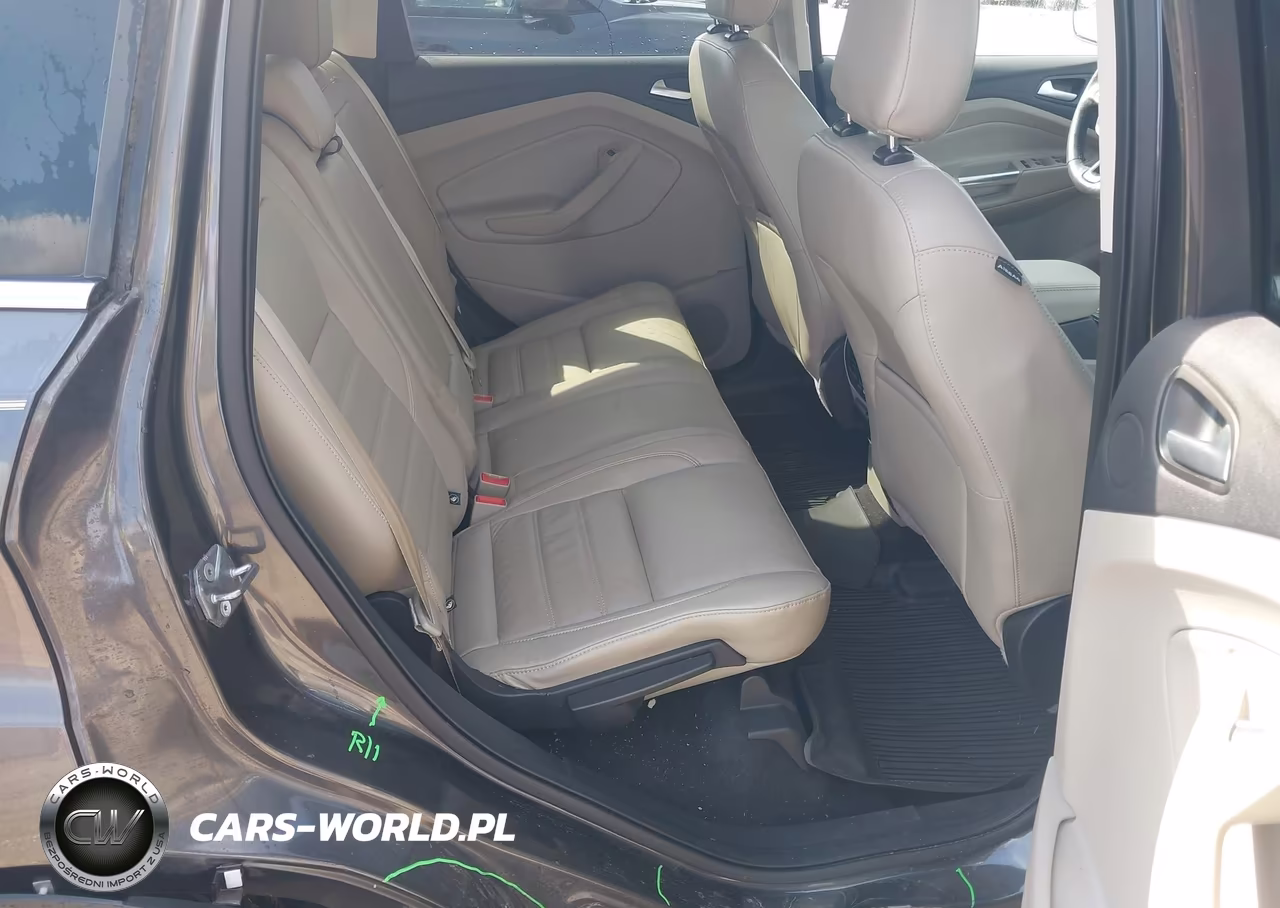 2018 Ford Escape Titanium VIN:1FMCU9J95JUC85058 - 8