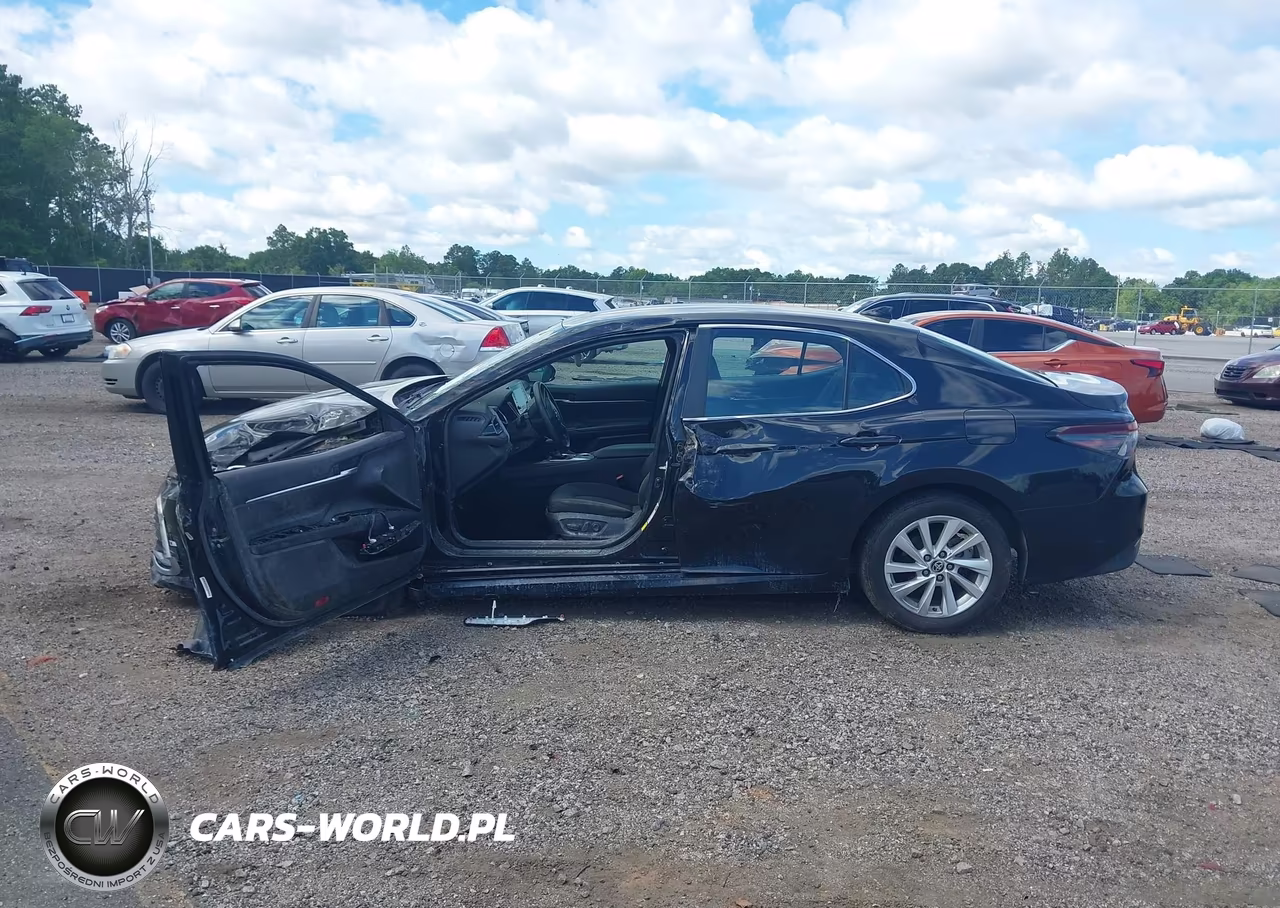 2022 Toyota Camry Le VIN:4T1C11AK0NU700631 - 14