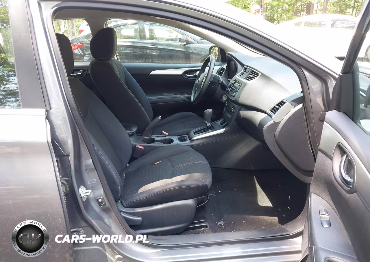 2017 Nissan Sentra S VIN:3N1AB7APXHY331014 - 5