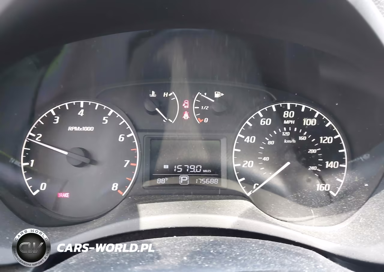 2017 Nissan Sentra S VIN:3N1AB7APXHY331014 - 7