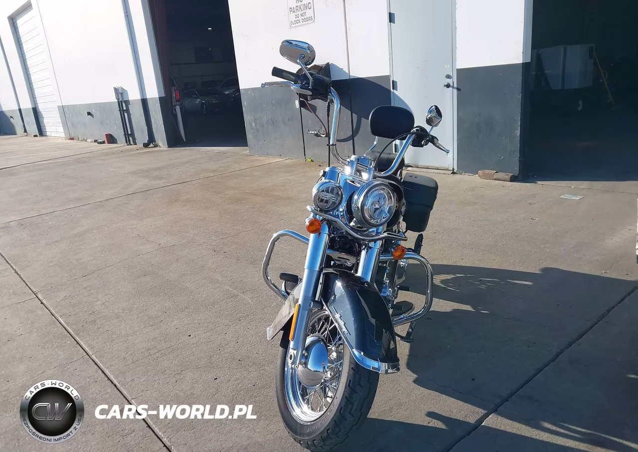 2023 Harley-Davidson Flhcs VIN:1HD1YBK24PB064742 - 5