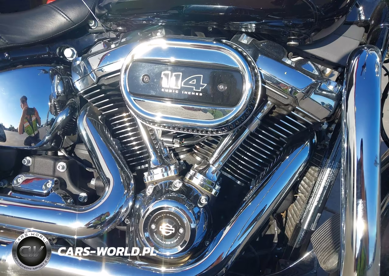 2023 Harley-Davidson Flhcs VIN:1HD1YBK24PB064742 - 8