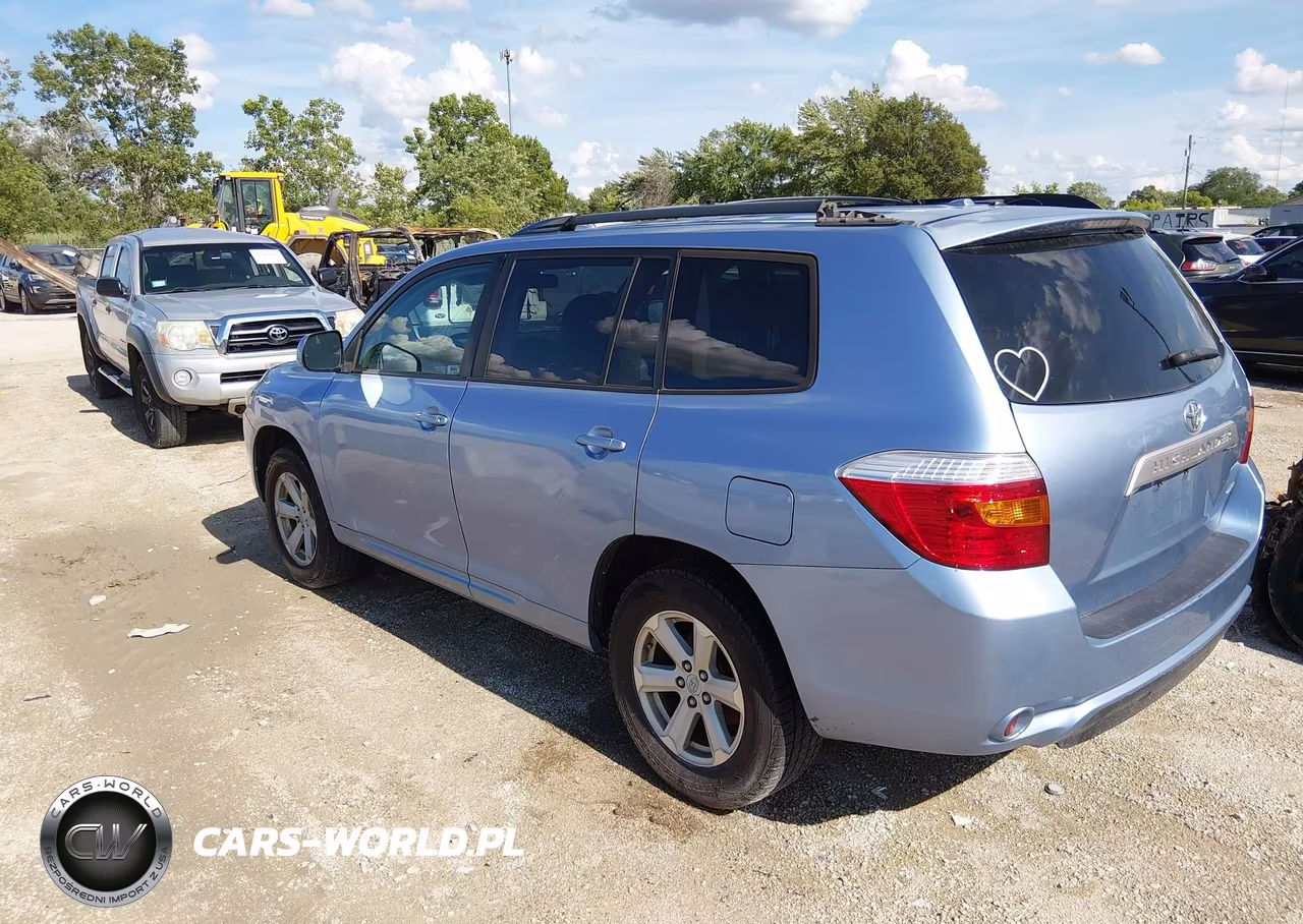 2010 Toyota Highlander Base V6 VIN:5TDBK3EH8AS015069 - 3