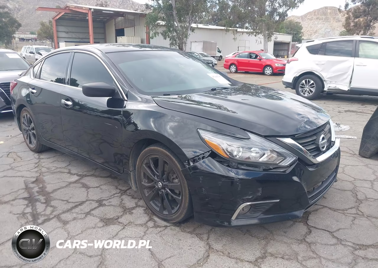 2018 Nissan Altima 2.5 Sr – zdjęcie 1 z 17