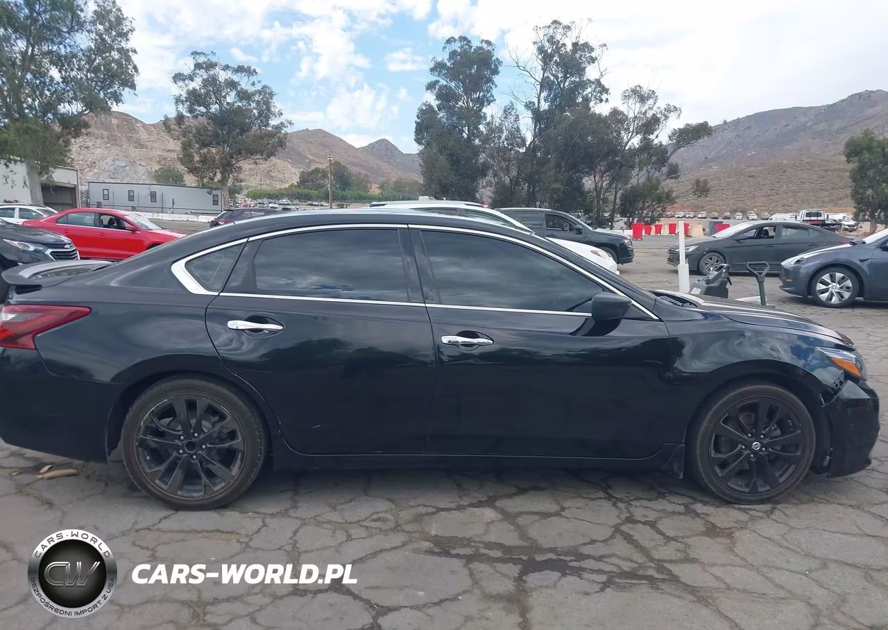 2018 Nissan Altima 2.5 Sr VIN:1N4AL3AP9JC158268 - 14