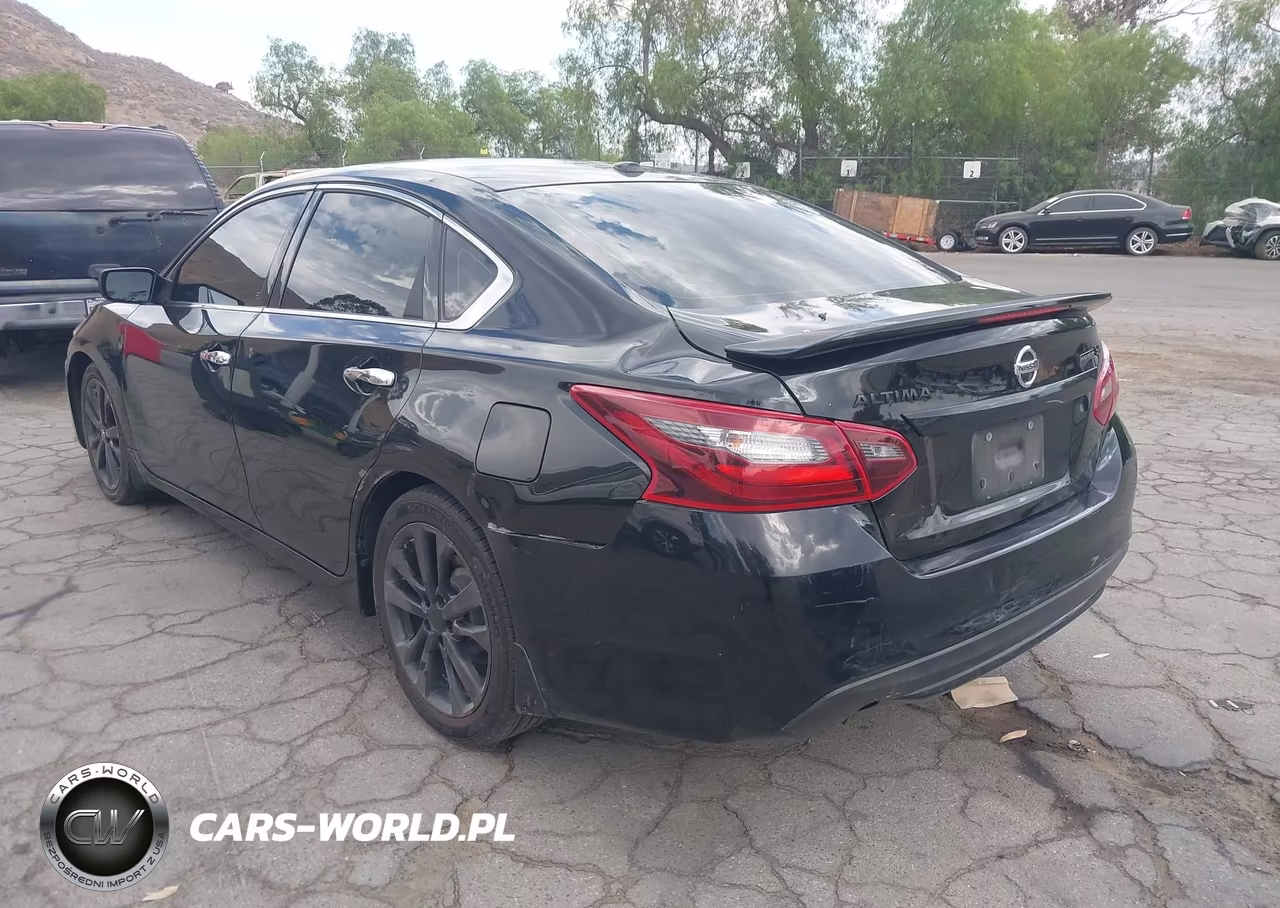 2018 Nissan Altima 2.5 Sr VIN:1N4AL3AP9JC158268 - 3