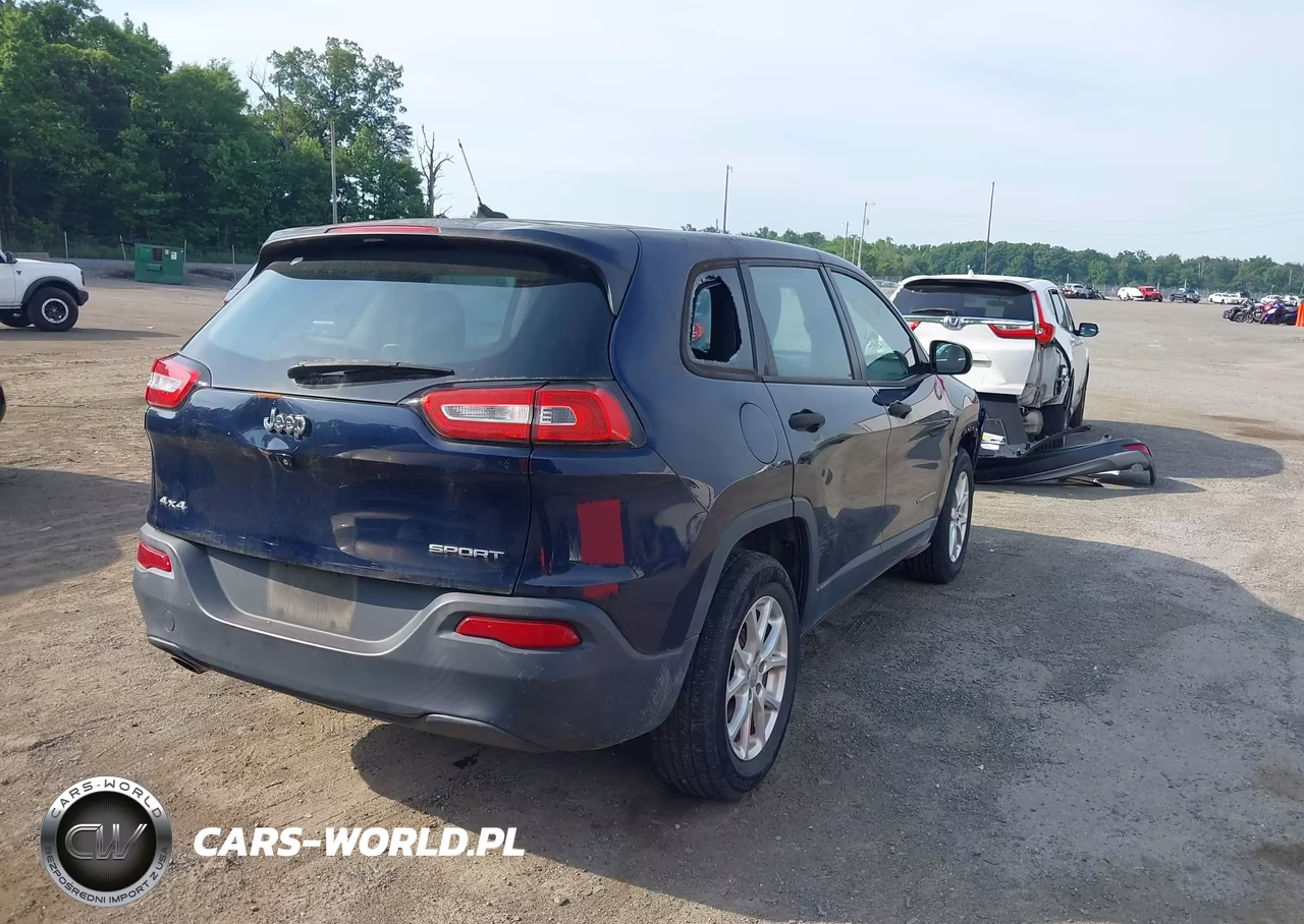 2015 Jeep Cherokee Sport VIN:1C4PJMAB4FW577624 - 4
