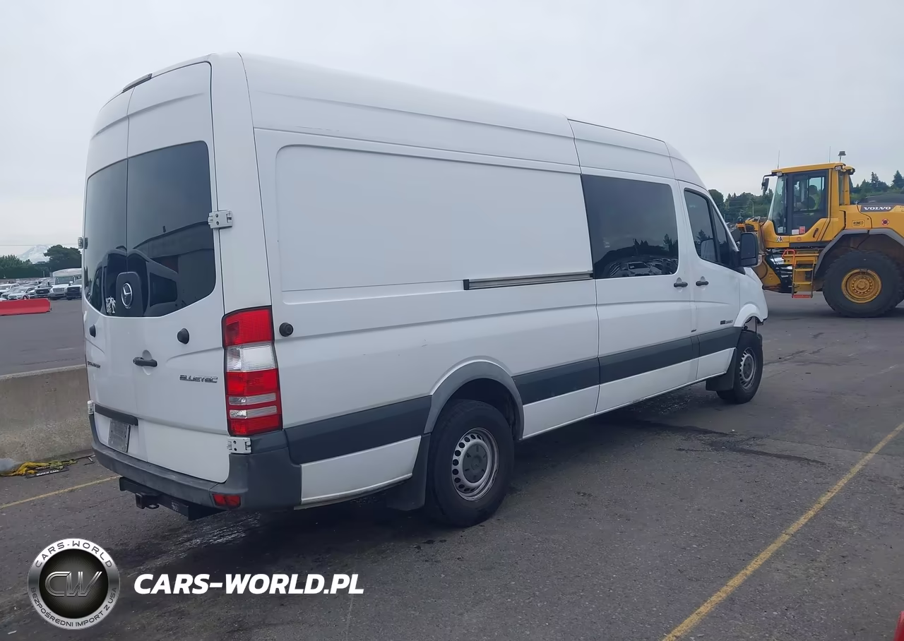 2015 Mercedes-Benz Sprinter 2500 High Roof VIN:WD4PE8DC6FP150493 - 4
