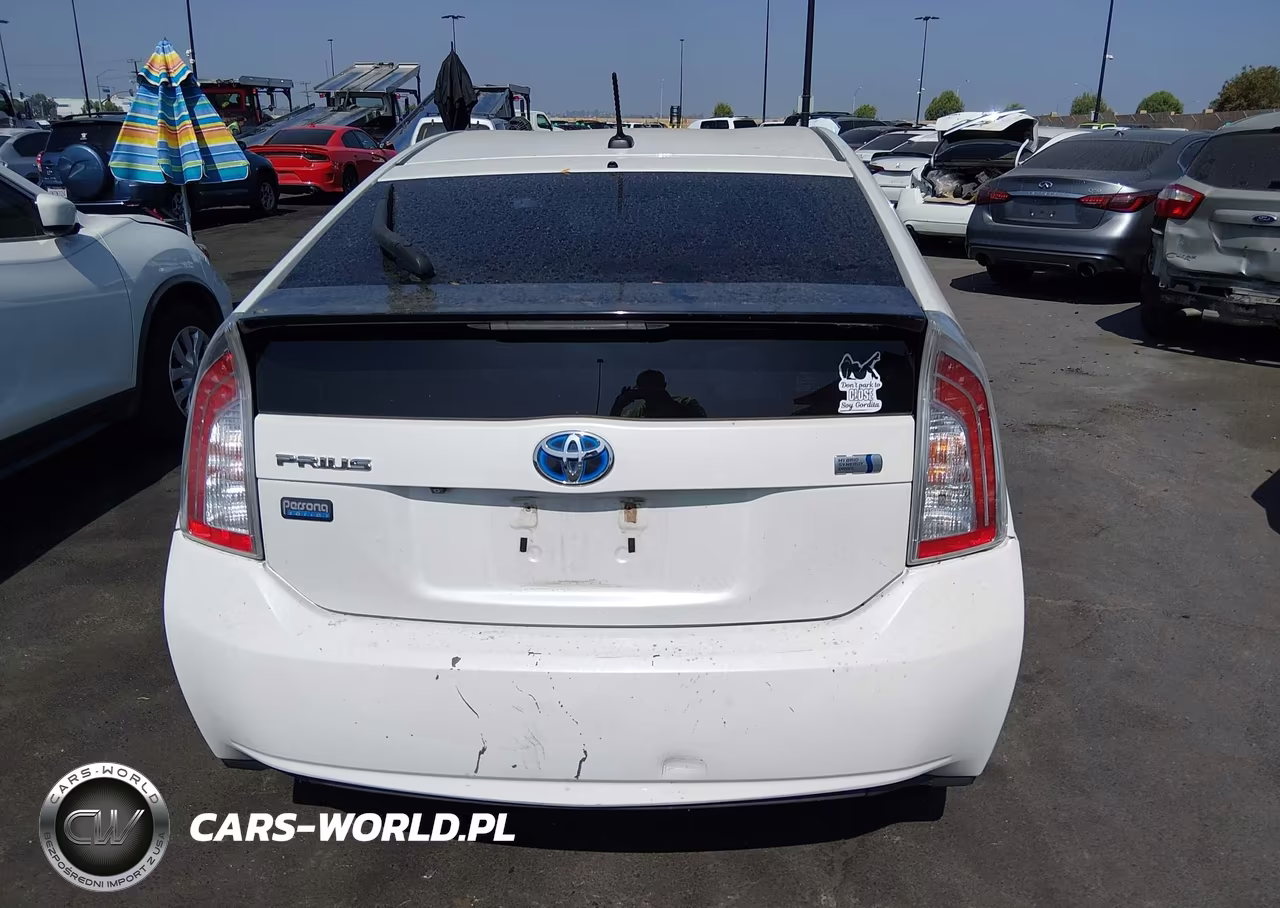 2015 Toyota Prius Persona Series Special Edition VIN:JTDKN3DU4F0416649 - 16