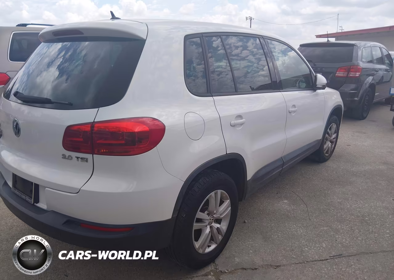 2013 Volkswagen Tiguan S VIN:WVGAV7AX1DW527604 - 4