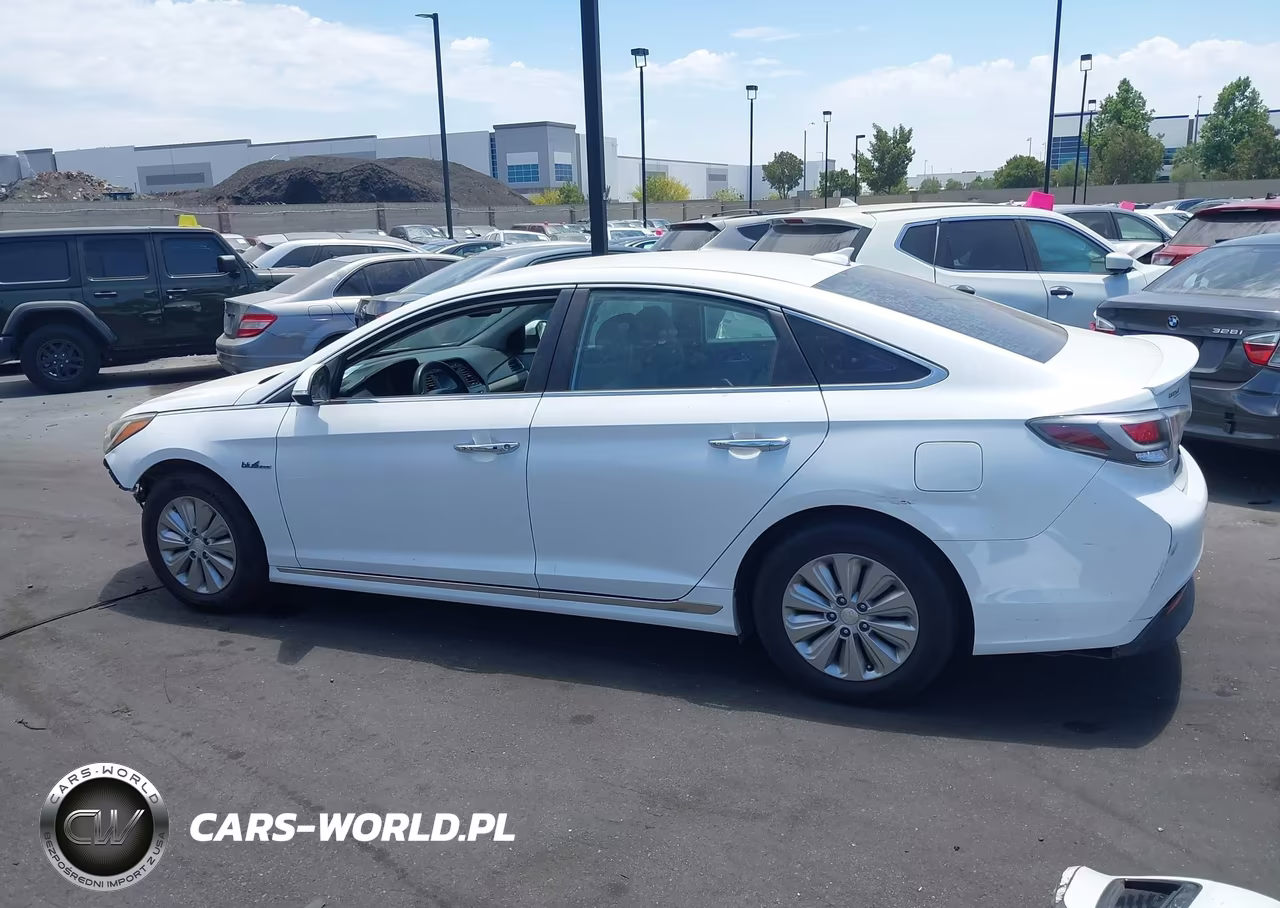 2017 Hyundai Sonata Hybrid Se VIN:KMHE24L35HA065523 - 15