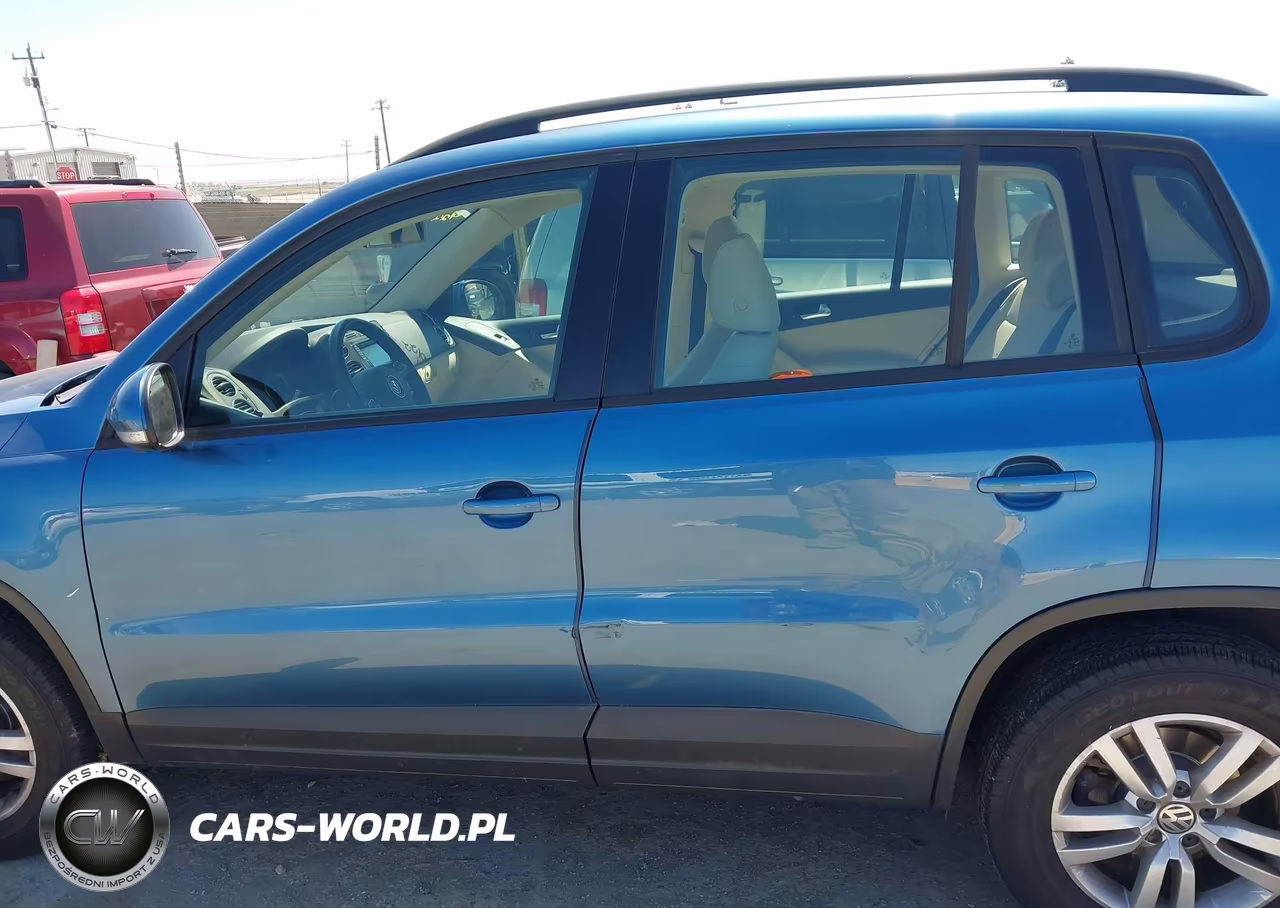 2017 Volkswagen Tiguan 2.0T-2.0T S VIN:WVGBV7AX7HK020045 - 14