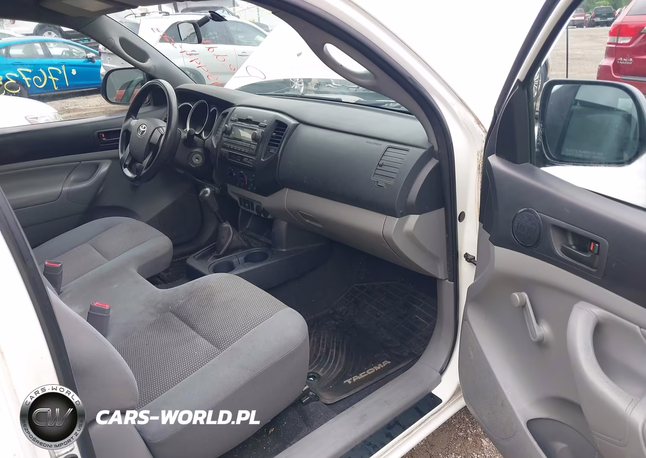 2012 Toyota Tacoma VIN:5TFNX4CNXCX010868 - 5