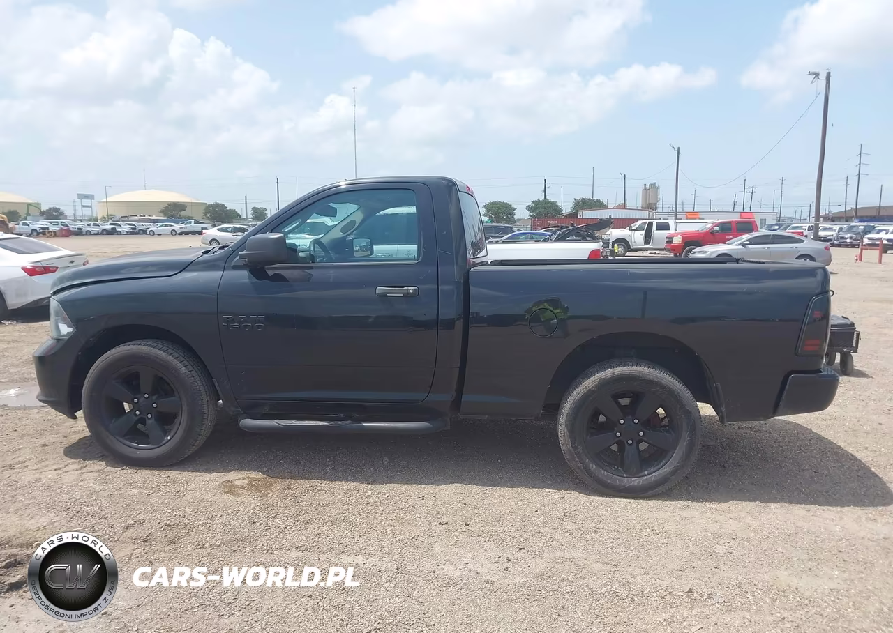 2015 Ram 1500 Express VIN:3C6JR6AG5FG683253 - 14
