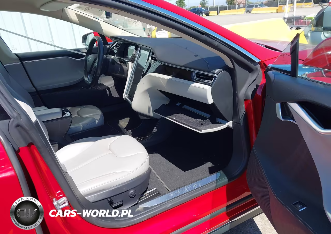 2014 Tesla Model S P85 VIN:5YJSA1H13EFP67469 - 5