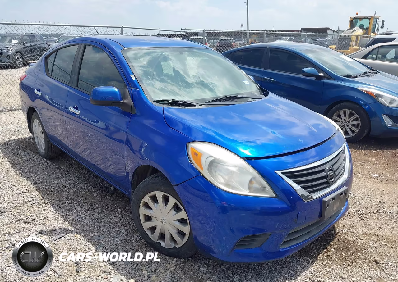 2013 Nissan Versa 1.6 Sv