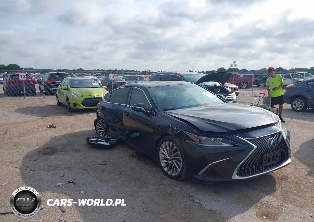 2021 Lexus Es 300H Ultra Luxury
