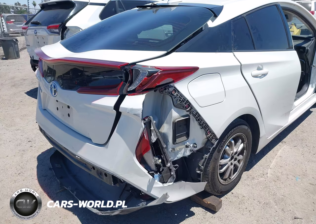 2019 Toyota Prius Prime Premium VIN:JTDKARFP8K3118183 - 15