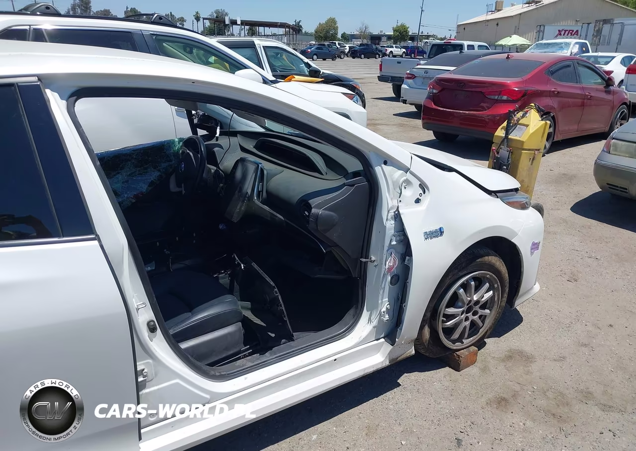 2019 Toyota Prius Prime Premium VIN:JTDKARFP8K3118183 - 16