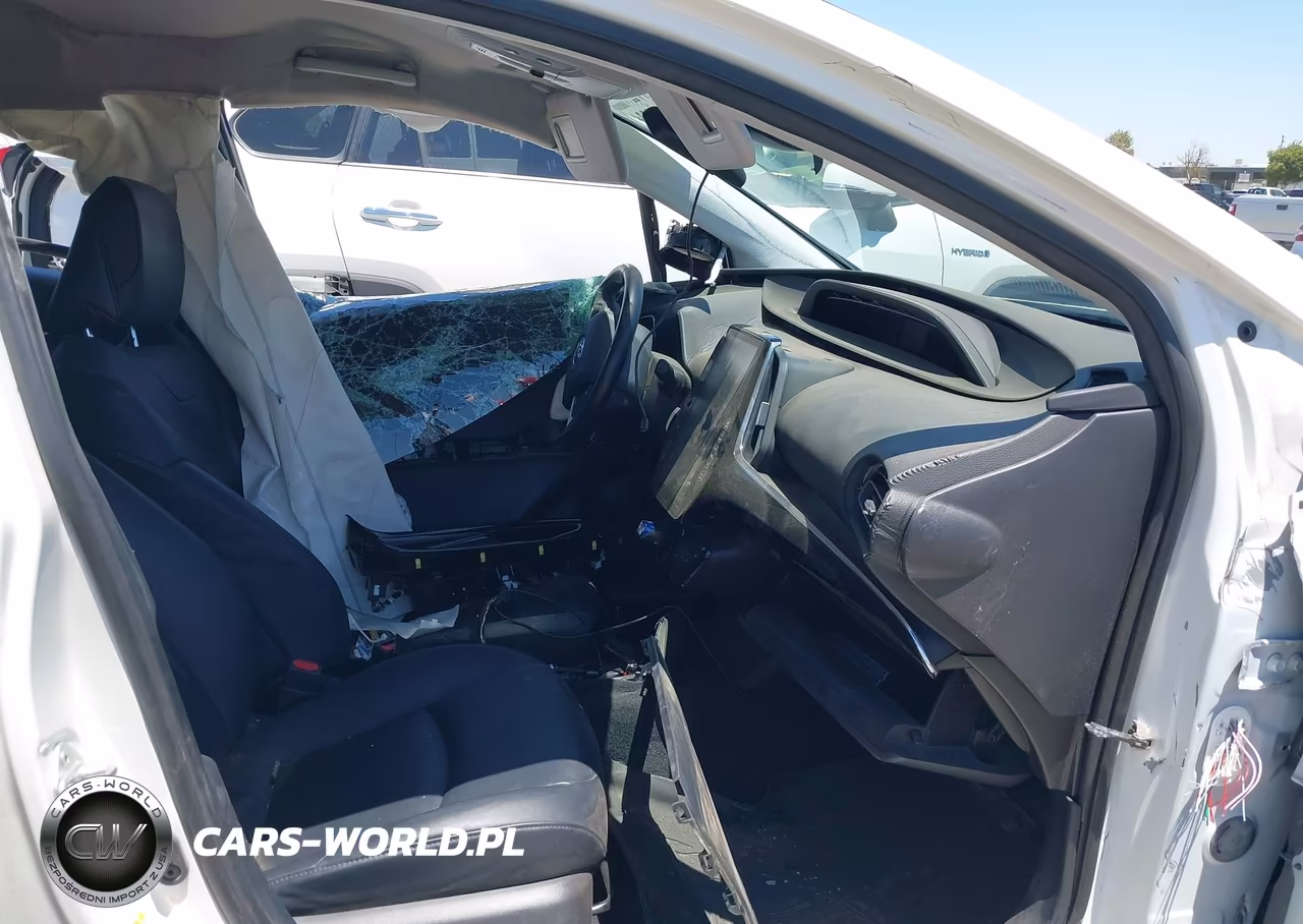 2019 Toyota Prius Prime Premium VIN:JTDKARFP8K3118183 - 5