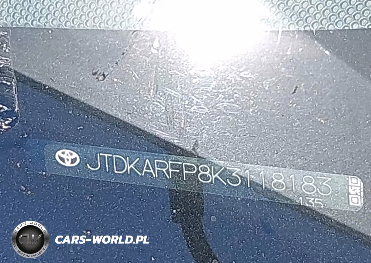 2019 Toyota Prius Prime Premium VIN:JTDKARFP8K3118183 - 9