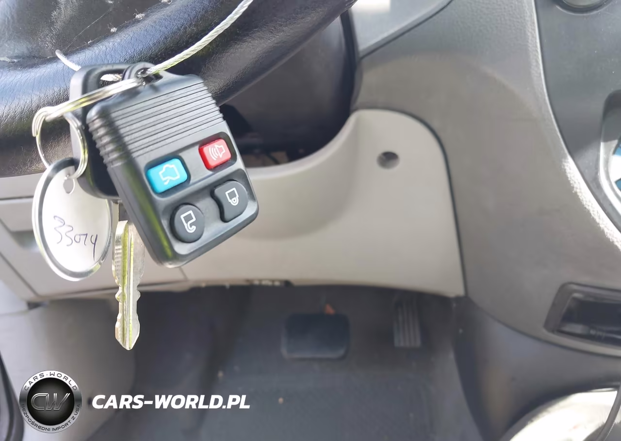 2005 Ford Focus Zx4 VIN:1FAFP34N75W106940 - 11