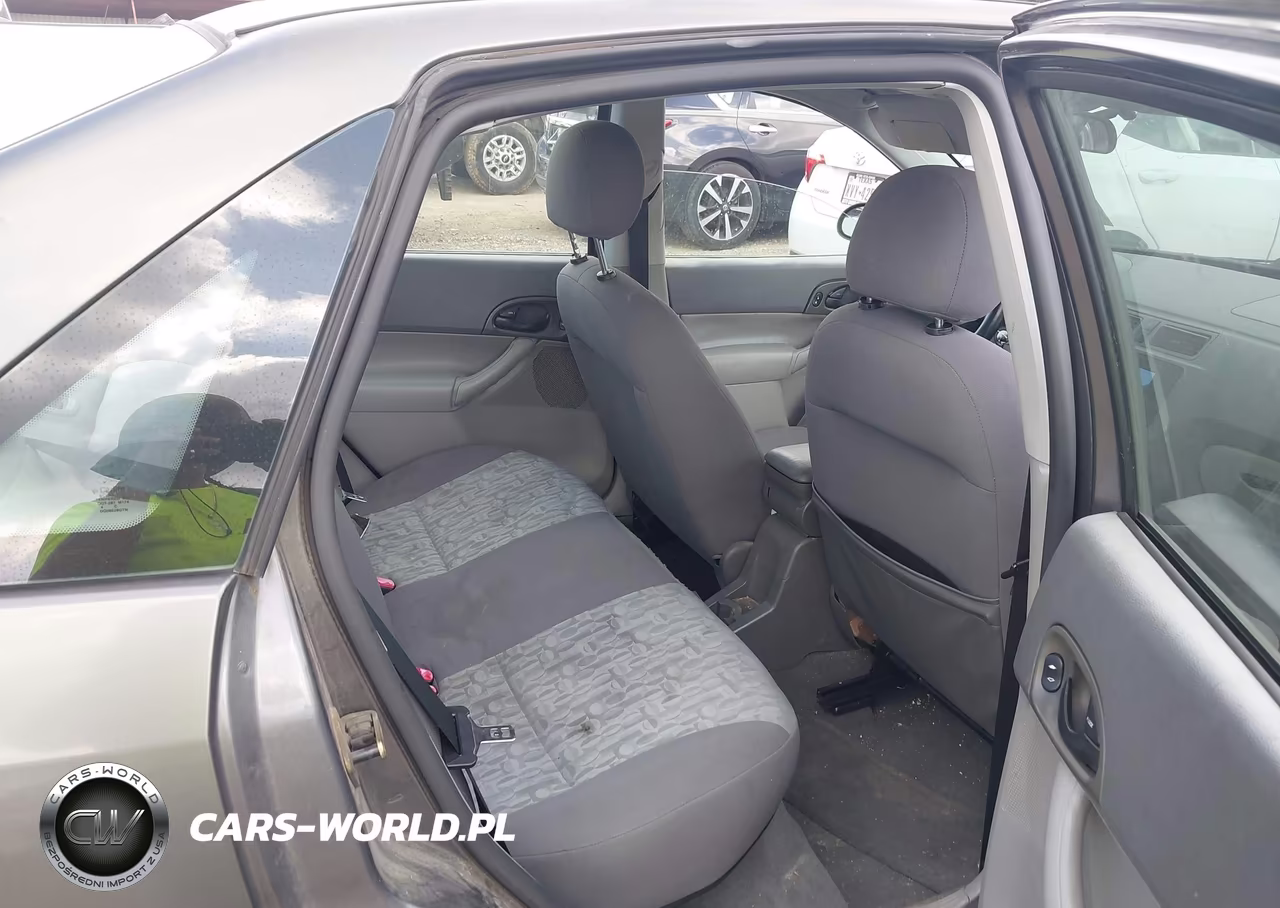 2005 Ford Focus Zx4 VIN:1FAFP34N75W106940 - 8