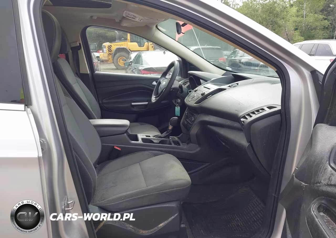 2017 Ford Escape Se VIN:1FMCU0GD2HUA76717 - 5