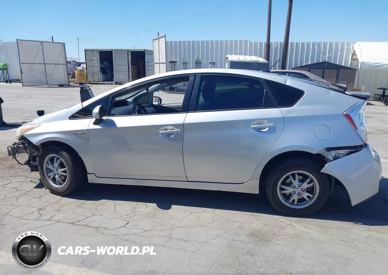 2011 Toyota Prius Two VIN:JTDKN3DU4B0248845 - 14