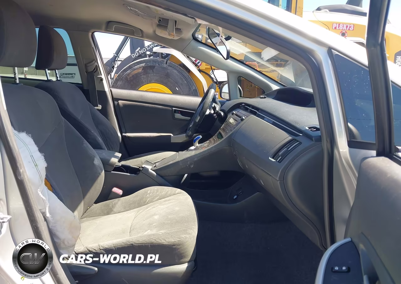 2011 Toyota Prius Two VIN:JTDKN3DU4B0248845 - 5