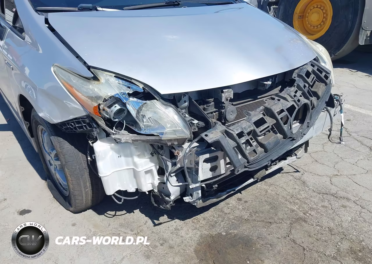 2011 Toyota Prius Two VIN:JTDKN3DU4B0248845 - 6