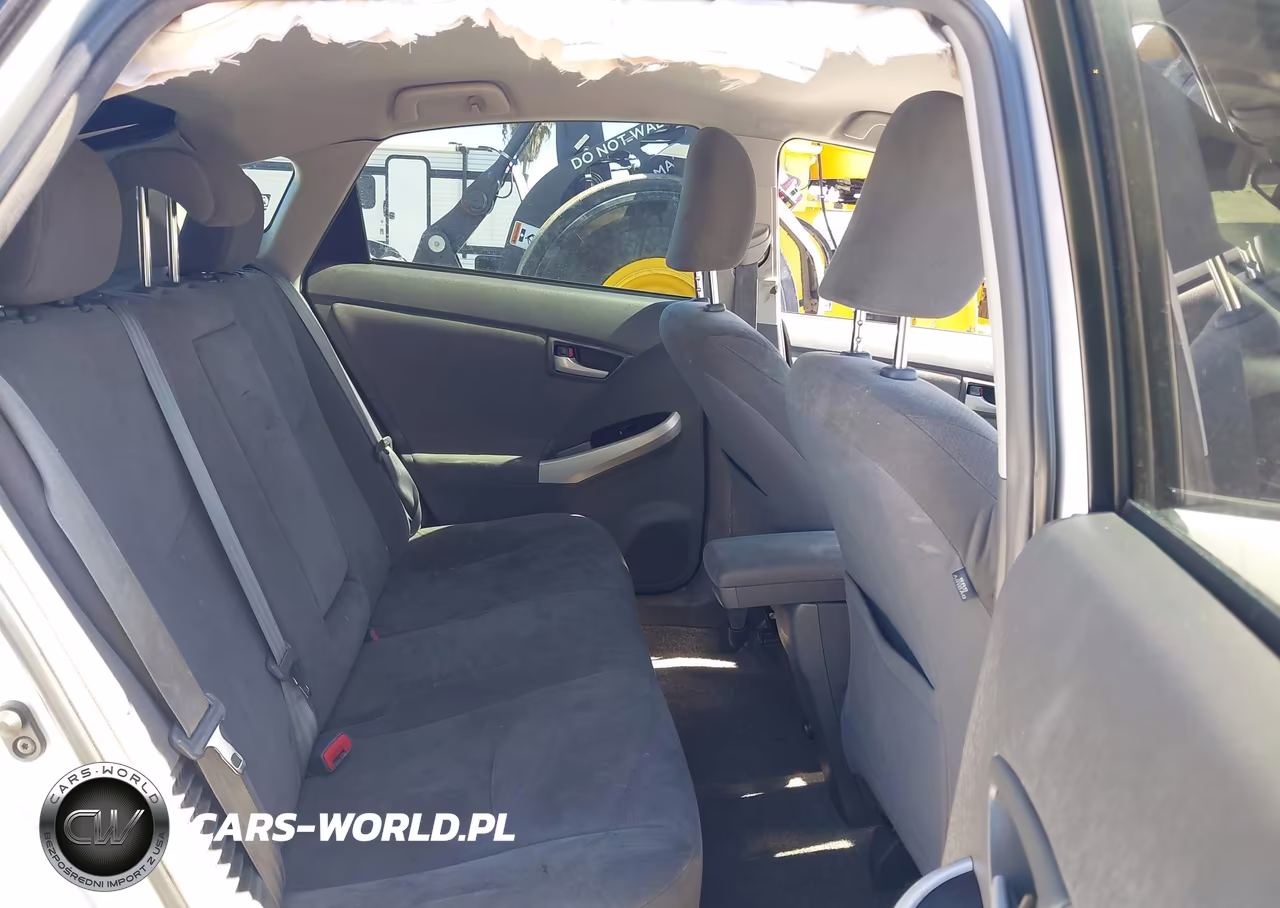 2011 Toyota Prius Two VIN:JTDKN3DU4B0248845 - 8