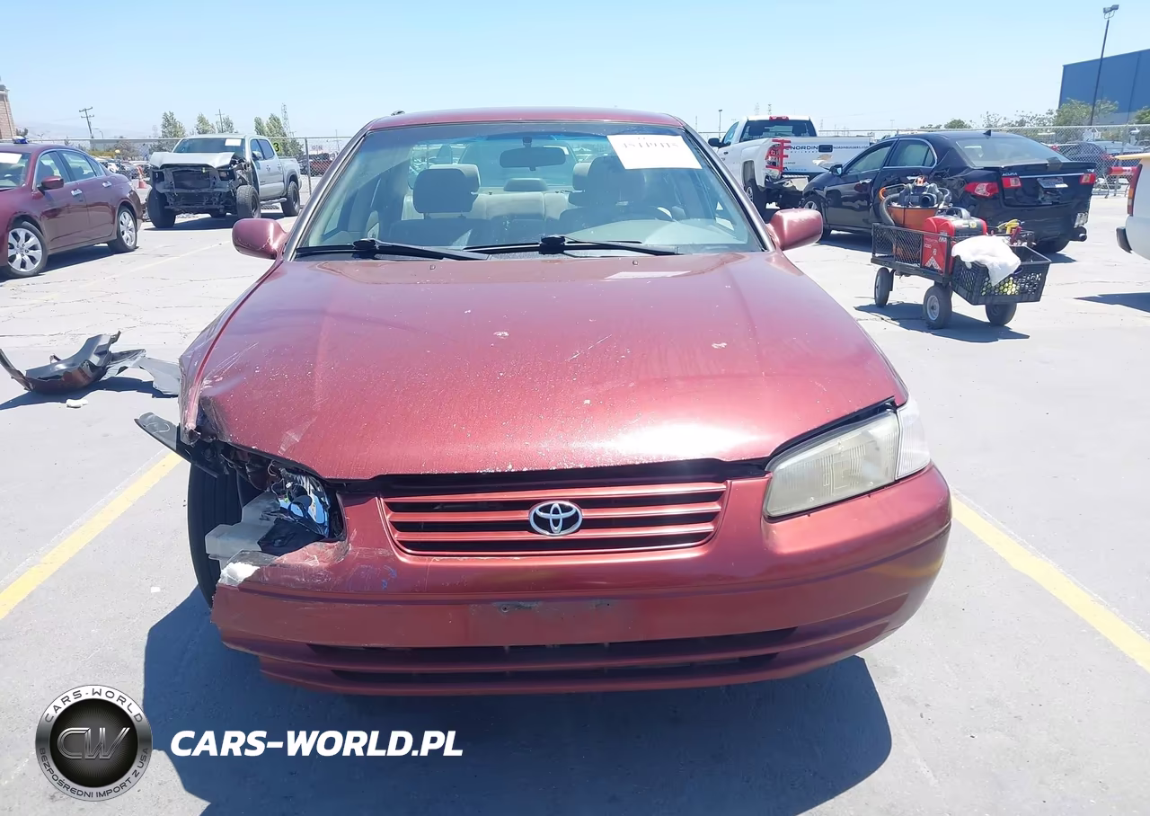 1999 Toyota Camry Le VIN:4T1BG22K1XU471250 - 13