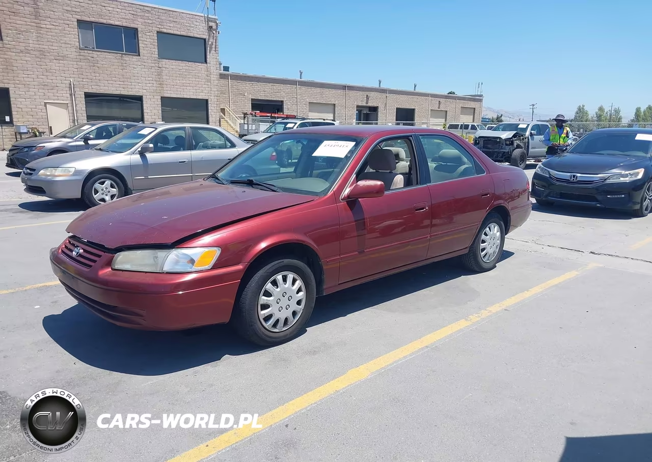1999 Toyota Camry Le VIN:4T1BG22K1XU471250 - 2