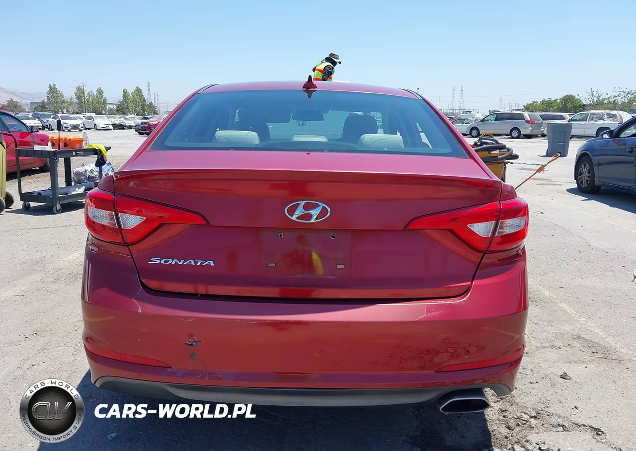 2015 Hyundai Sonata Se VIN:5NPE24AF2FH168180 - 17