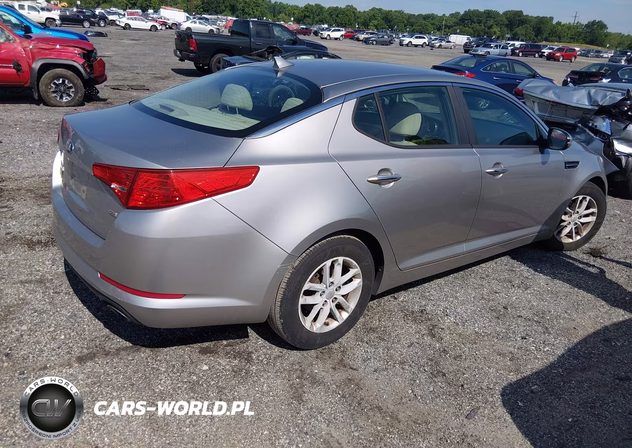 2013 Kia Optima Lx VIN:KNAGM4A73D5372928 - 4