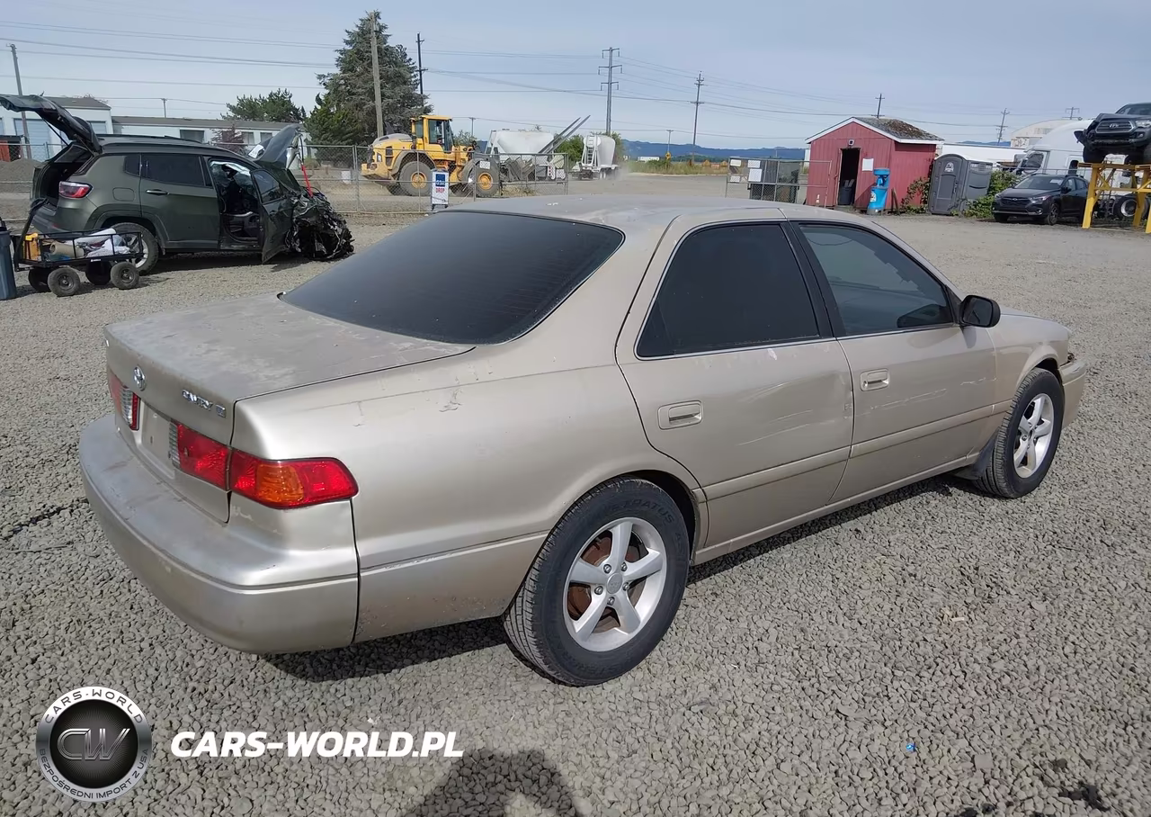 2000 Toyota Camry Le VIN:4T1BG22K8YU624613 - 4