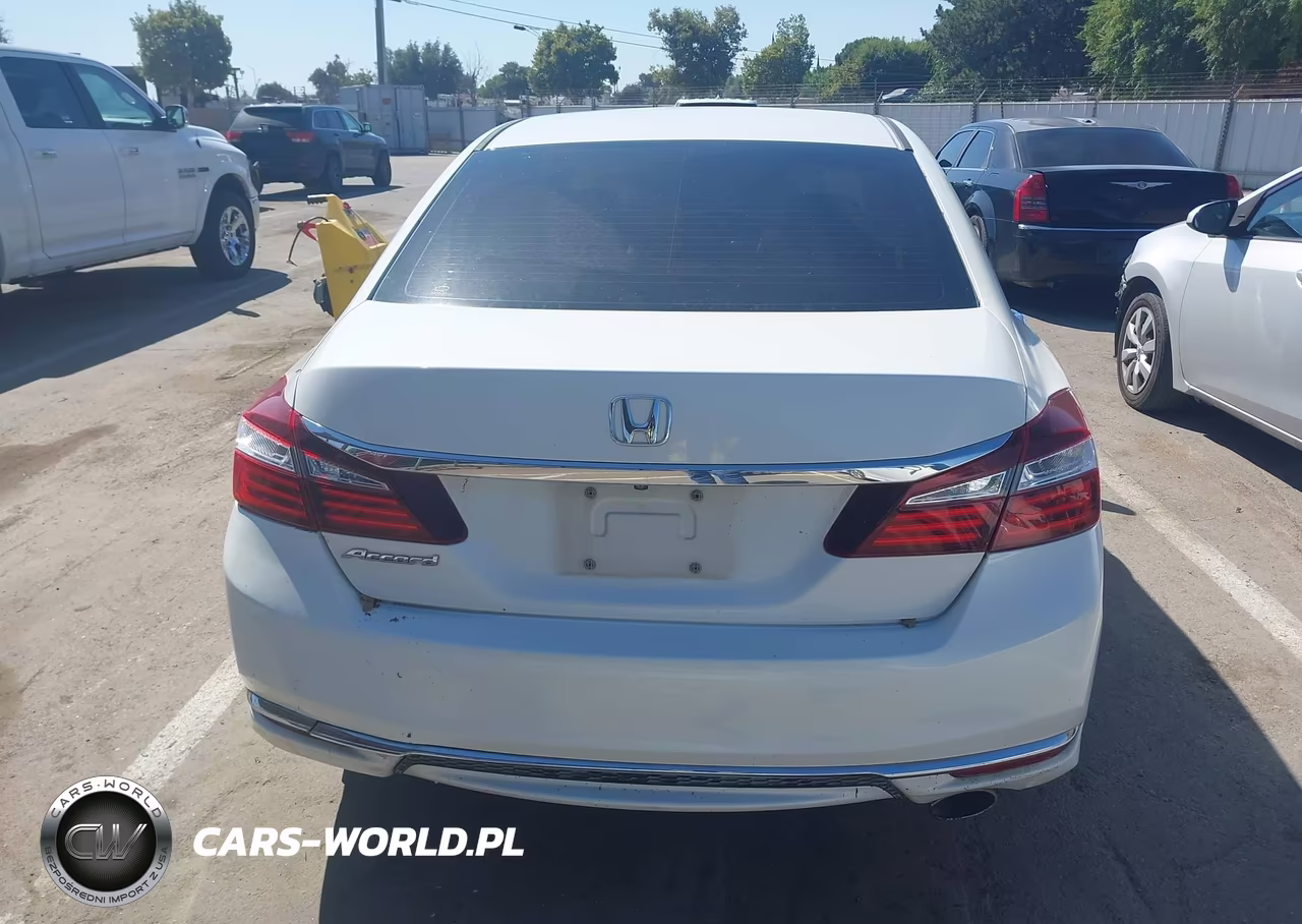 2017 Honda Accord Lx VIN:1HGCR2F34HA169137 - 17
