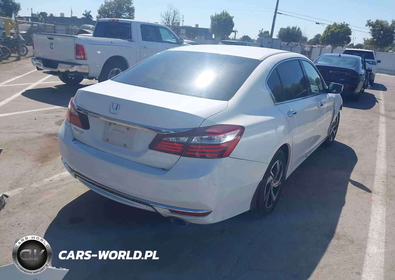 2017 Honda Accord Lx VIN:1HGCR2F34HA169137 - 4