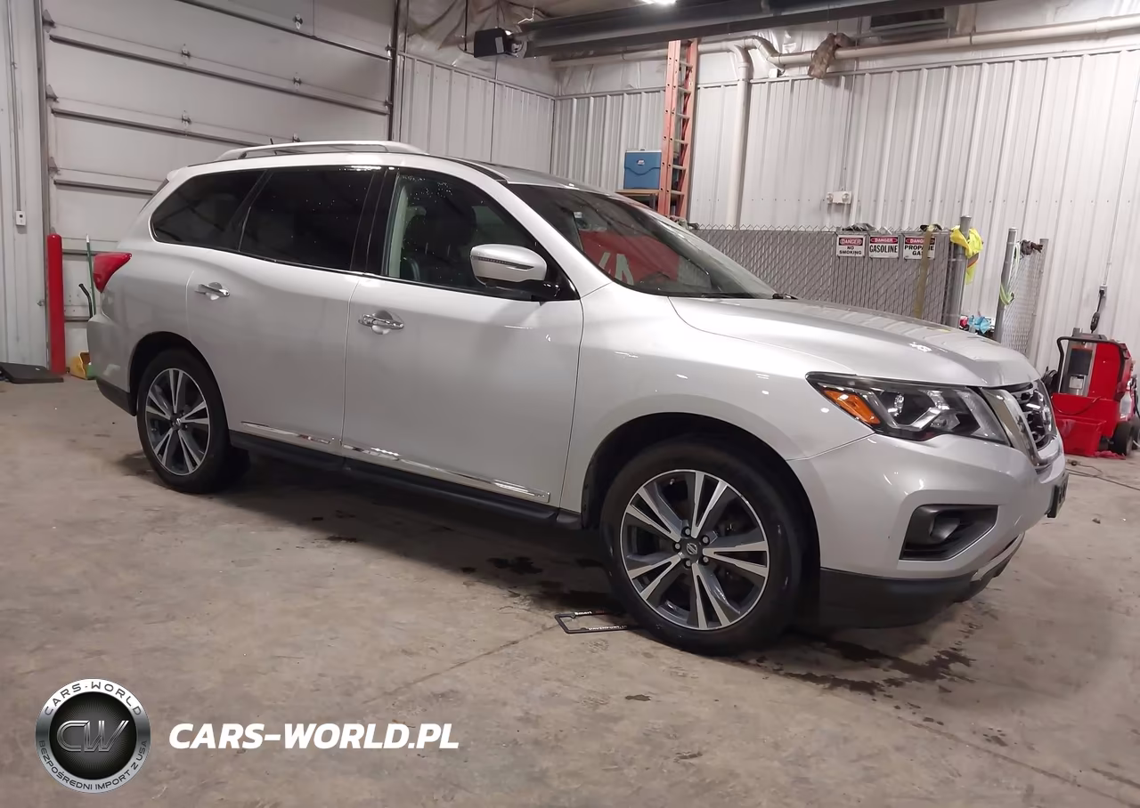 2018 Nissan Pathfinder Platinum – zdjęcie 1 z 17