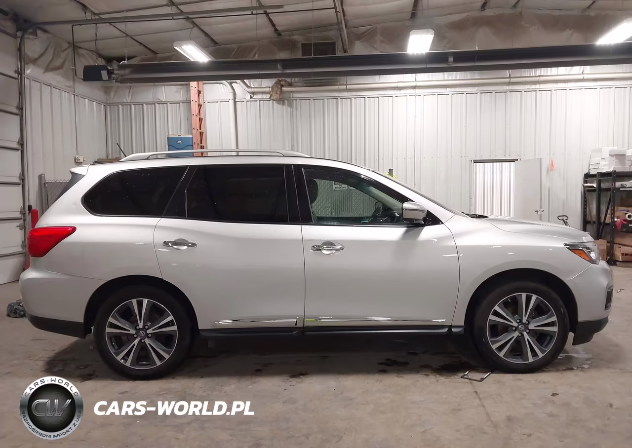 2018 Nissan Pathfinder Platinum VIN:5N1DR2MM4JC626632 - 13
