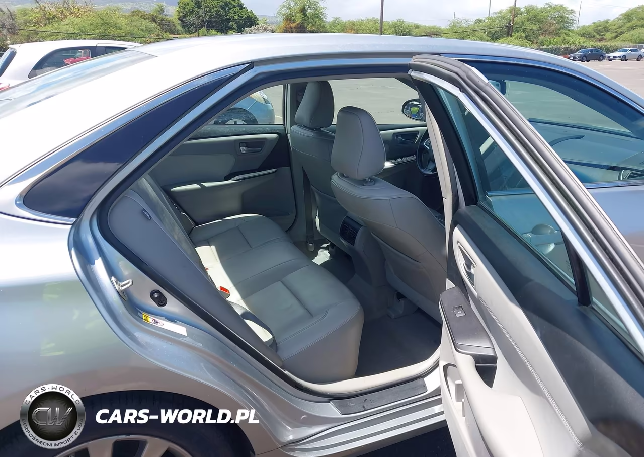 2016 Toyota Camry Hybrid Xle VIN:4T1BD1FK4GU185471 - 8