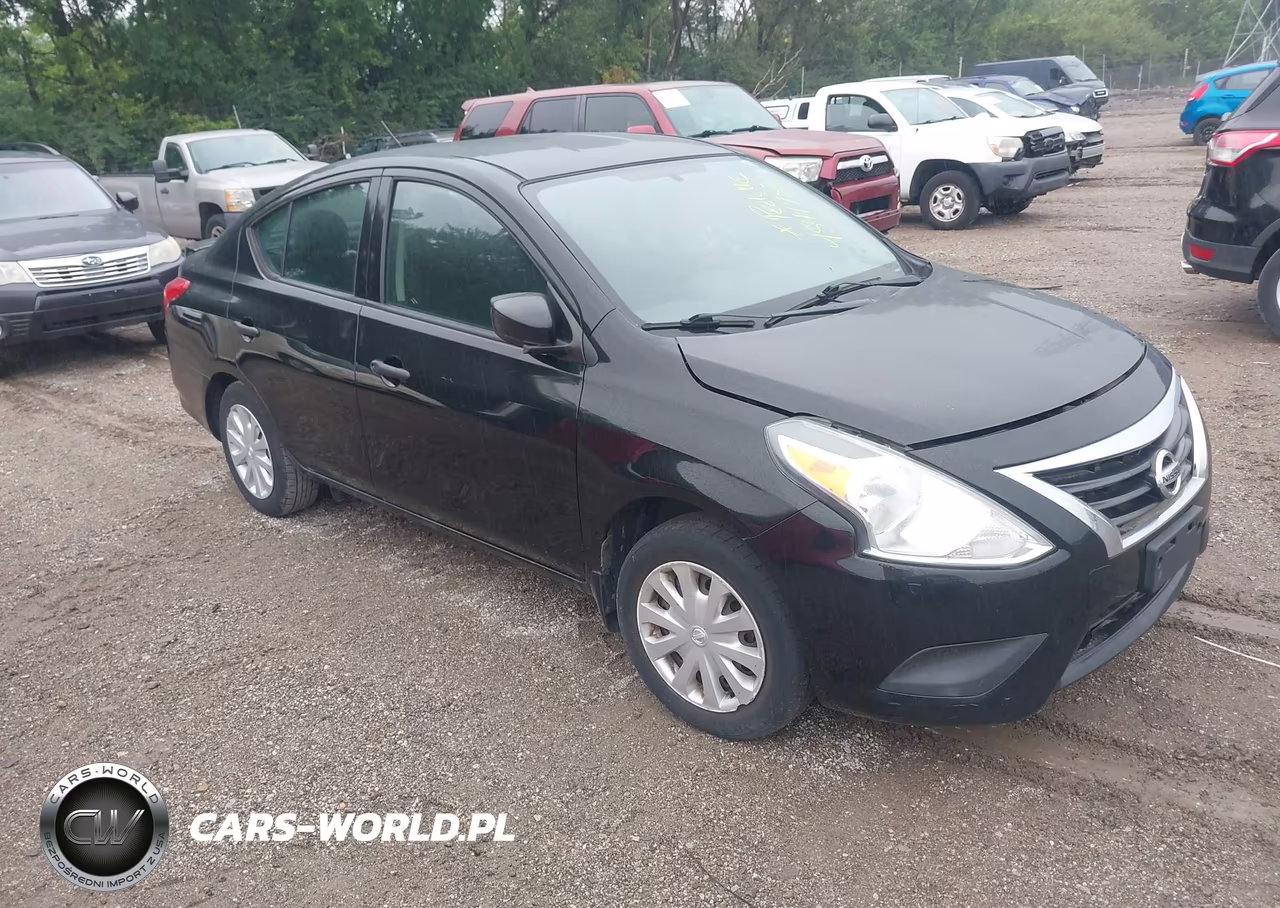 2017 Nissan Versa 1.6 S+ – zdjęcie 1 z 11