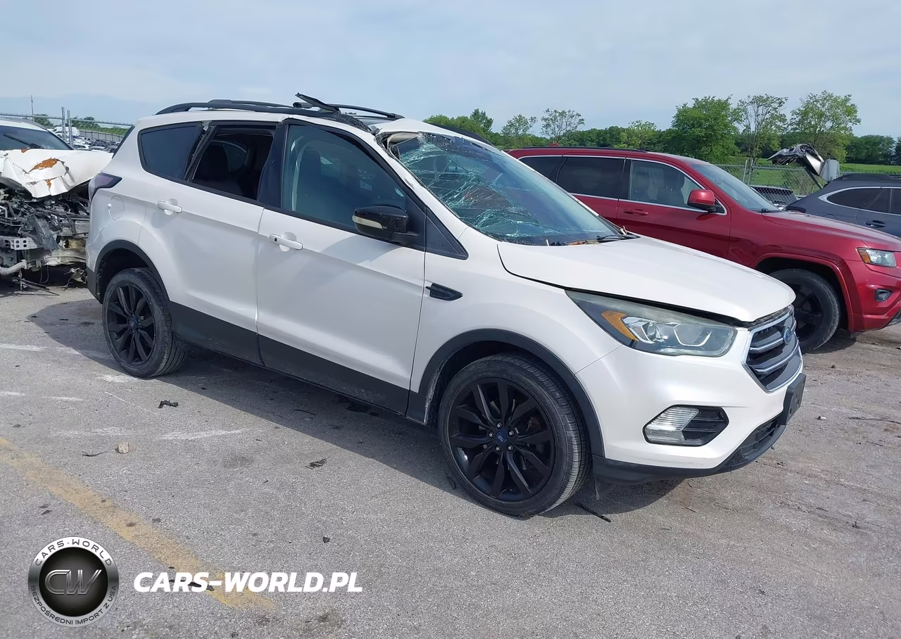 2017 Ford Escape Titanium – zdjęcie 1 z 20