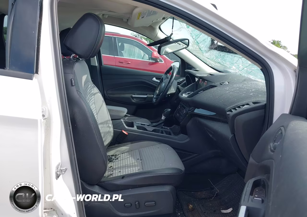 2017 Ford Escape Titanium VIN:1FMCU9J99HUB69355 - 5