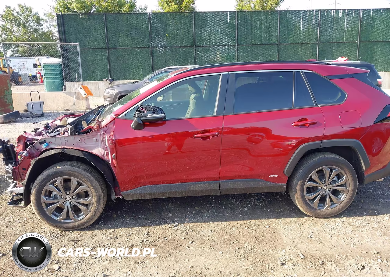 2025 Toyota Rav4 Xle VIN:JTMRWRFV2SD315410 - 14