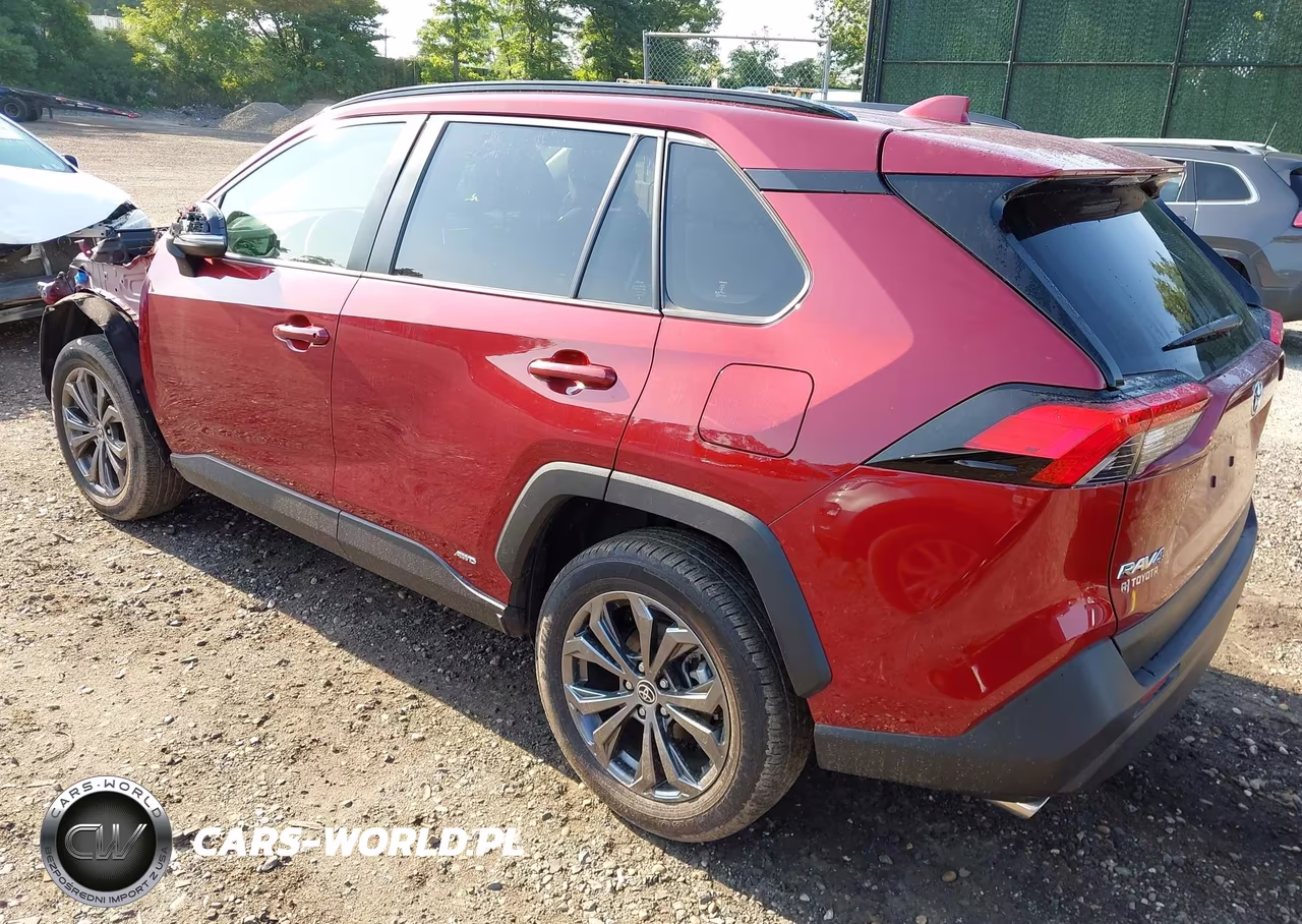 2025 Toyota Rav4 Xle VIN:JTMRWRFV2SD315410 - 3