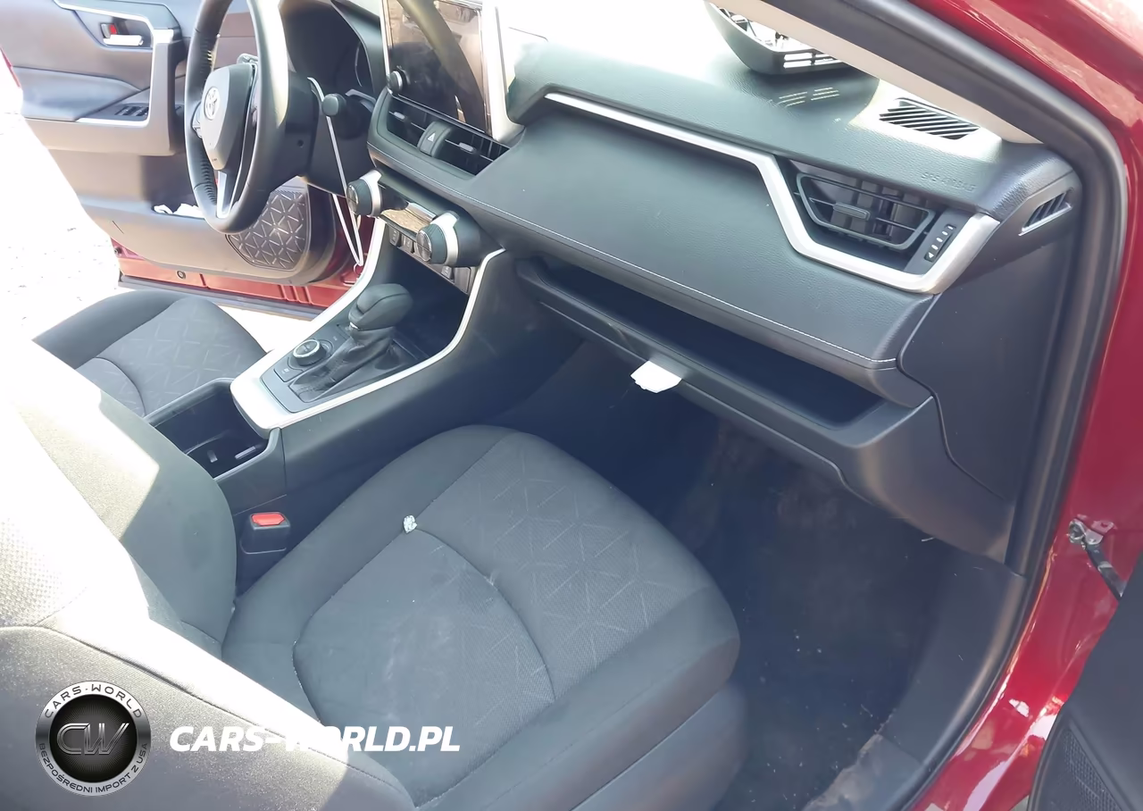 2025 Toyota Rav4 Xle VIN:JTMRWRFV2SD315410 - 5