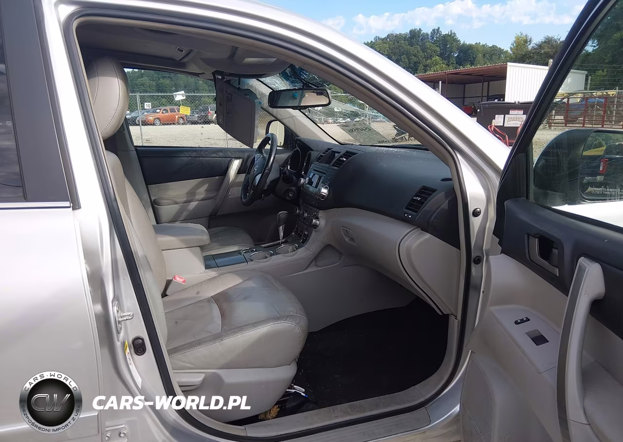 2011 Toyota Highlander Se V6 VIN:5TDZK3EH3BS046746 - 5