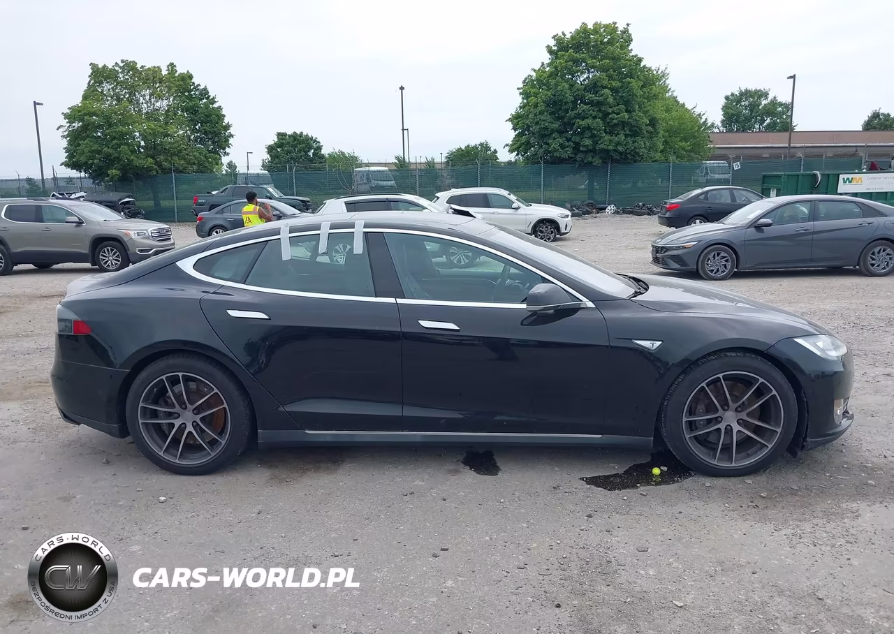 2015 Tesla Model S 70D-85D-P85D VIN:5YJSA1H26FF093988 - 13
